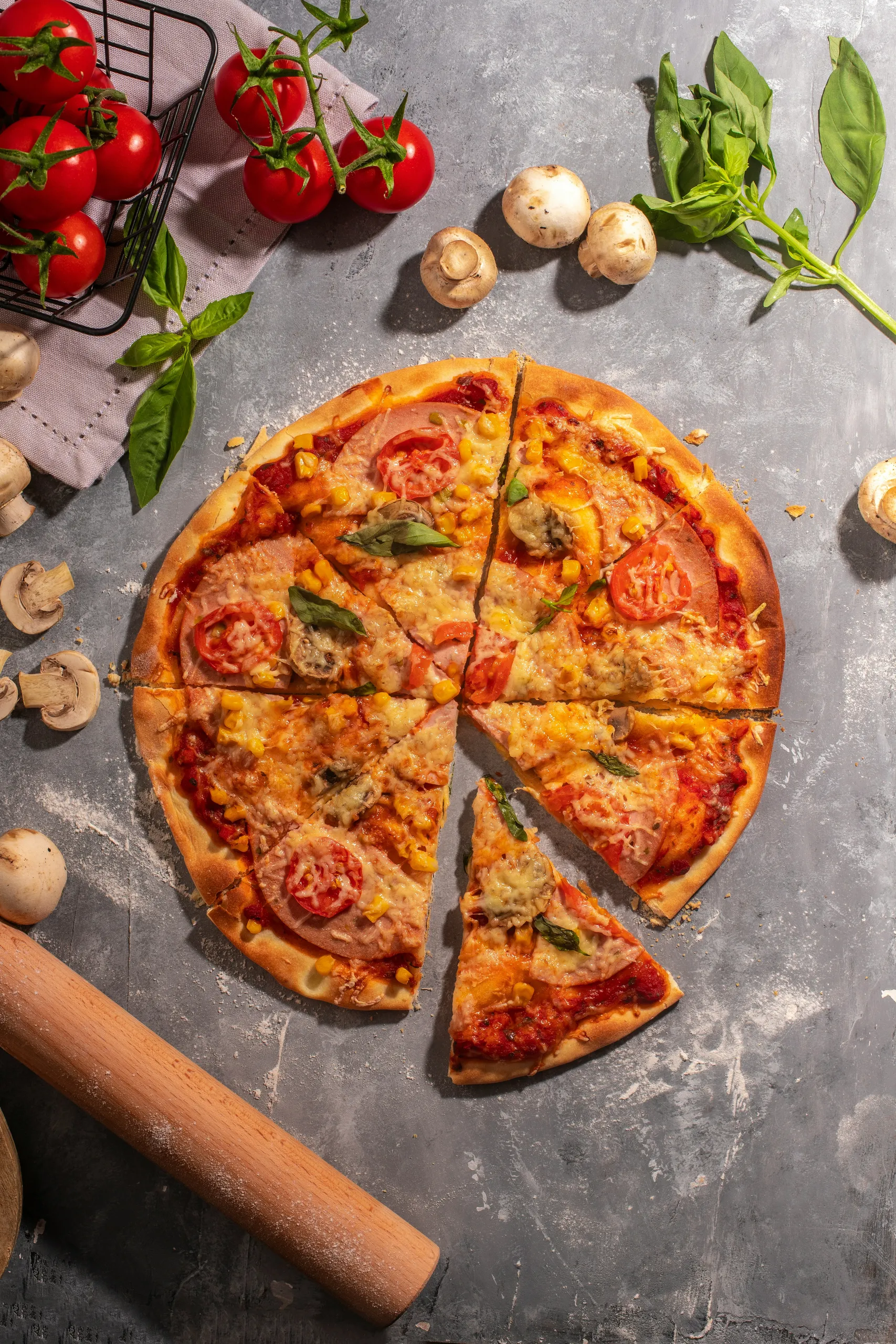 Pizza napolitana recién salida del horno